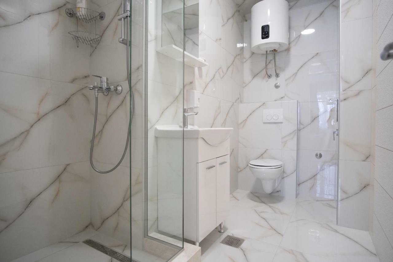 טרביניה Apartmani Vila Kosa מראה חיצוני תמונה
